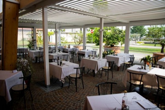 Pergola bioclimatica modulare Dueville